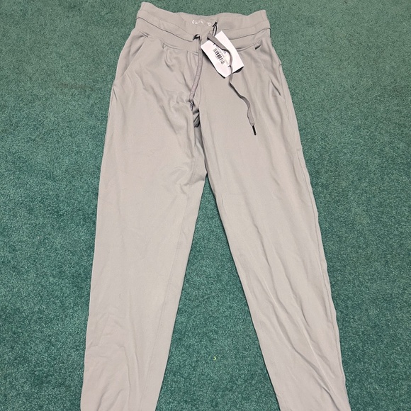 Zyia Ascend Joggers - Picture 1 of 1